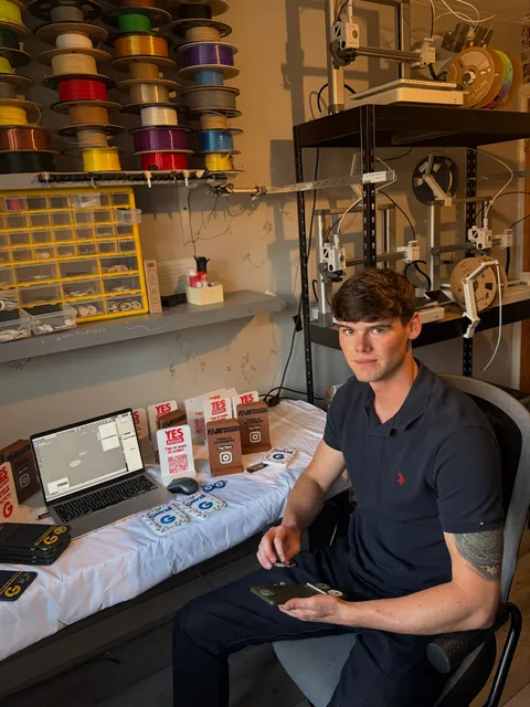 Willem Stones working at his bench